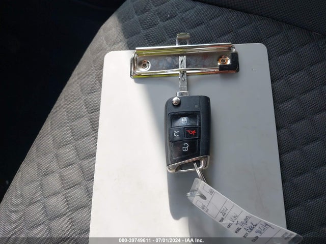 3VV1B7AXXMM026886 Volkswagen Tiguan 2.0t S