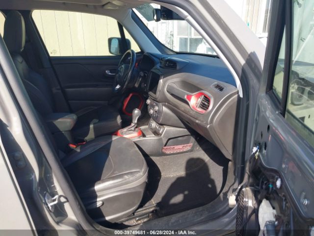 ZACNJBC18KPK43276 Jeep Renegade Trailhawk 4x4