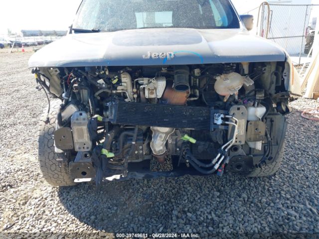 ZACNJBC18KPK43276 Jeep Renegade Trailhawk 4x4
