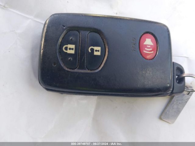 JTDKN3DU8F0440064 Toyota Prius Two