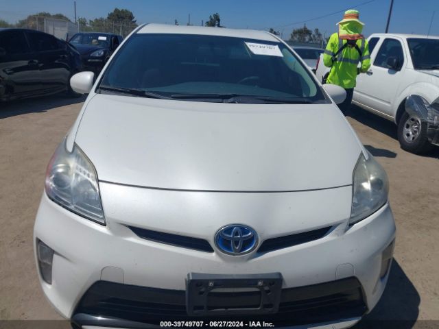 JTDKN3DU8F0440064 Toyota Prius Two