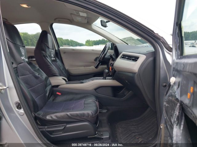 3CZRU6H31JG727765 Honda HR-V LX