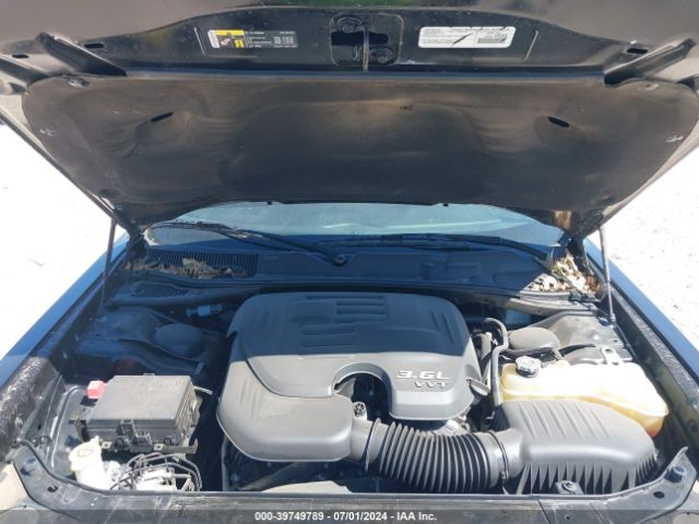 2C3CDZGG8KH741735 Dodge Challenger Sxt Awd