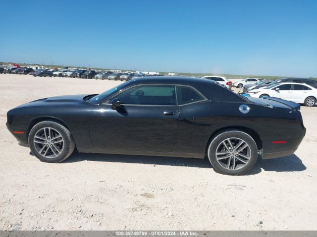 2C3CDZGG8KH741735 Dodge Challenger Sxt Awd