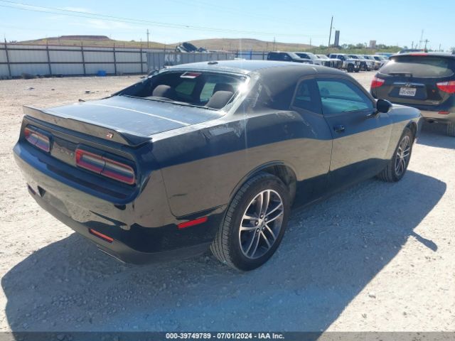 2C3CDZGG8KH741735 Dodge Challenger Sxt Awd