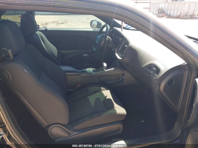 2C3CDZGG8KH741735 Dodge Challenger Sxt Awd