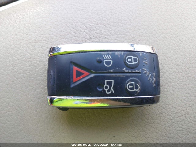 2012 JAGUAR XF SAJWA0FB5CLS41296 Photo 10