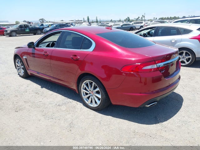 2012 JAGUAR XF SAJWA0FB5CLS41296 Photo 2