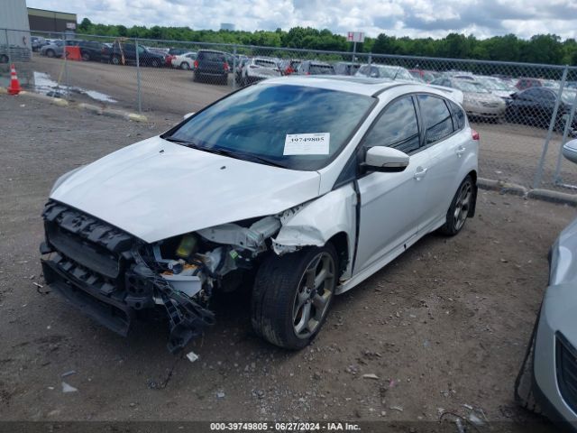 1FADP3L92FL322886 Ford FOCUS ST