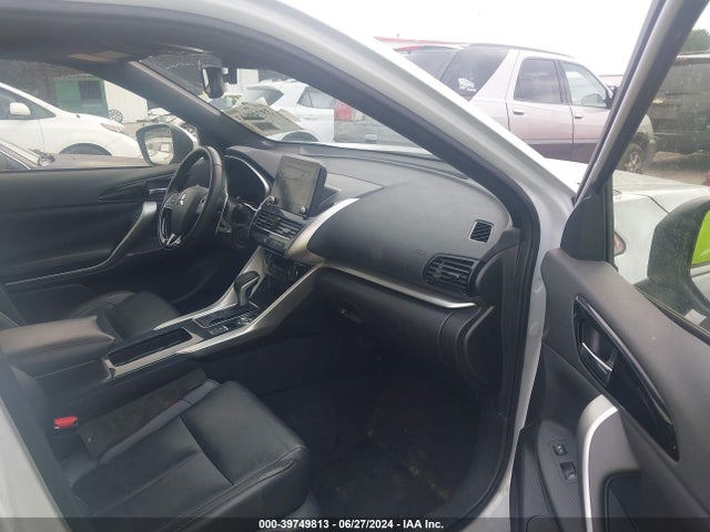2022 MITSUBISHI ECLIPSE CROSS JA4ATWAA7NZ001892 Photo 4