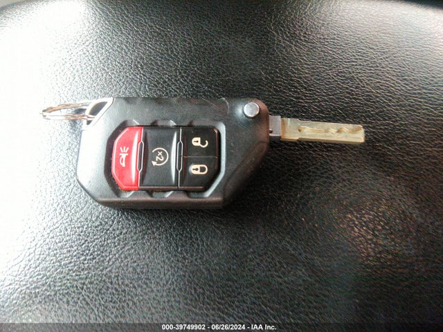 1C4GJXAG4JW160140 Jeep Wrangler Sport S 4x4