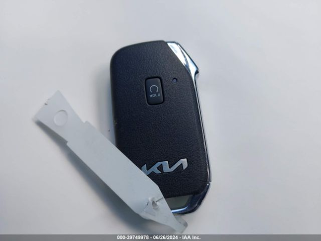 KNDERCAA8R7551690 KIA SELTOS EX
