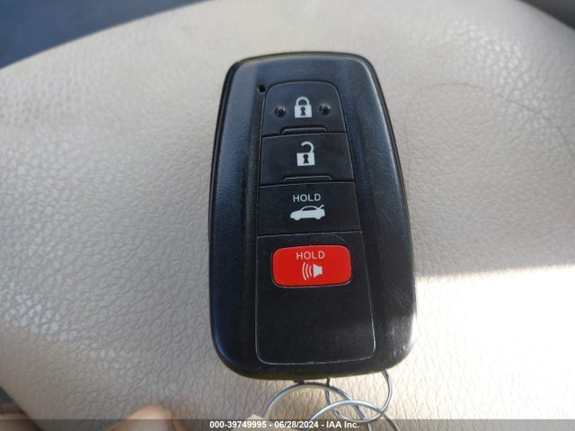 Toyota Camry Le Hybrid 2022 4T1C31AK1NU594085 Image 11