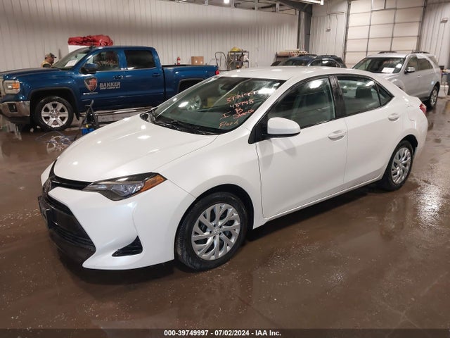 Toyota COROLLA LE 2017 5YFBURHE1HP651298 Image 2