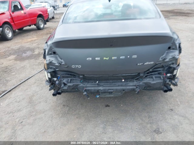 Genesis G70 3.3t Awd Launch Edition 2022 KMTG14TE9NU082273 Image 16