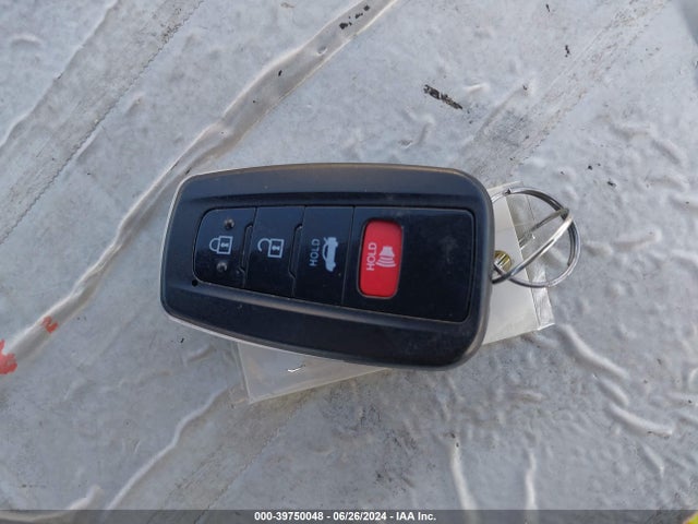 Toyota Corolla Hybrid Le 2021 JTDEAMDE0MJ016103 Image 11