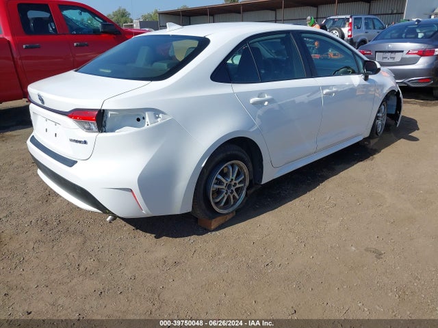 Toyota Corolla Hybrid Le 2021 JTDEAMDE0MJ016103 Image 4
