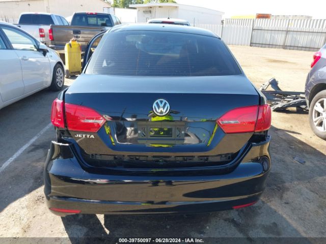 3VW2K7AJXEM326764 Volkswagen Jetta 2.0l S