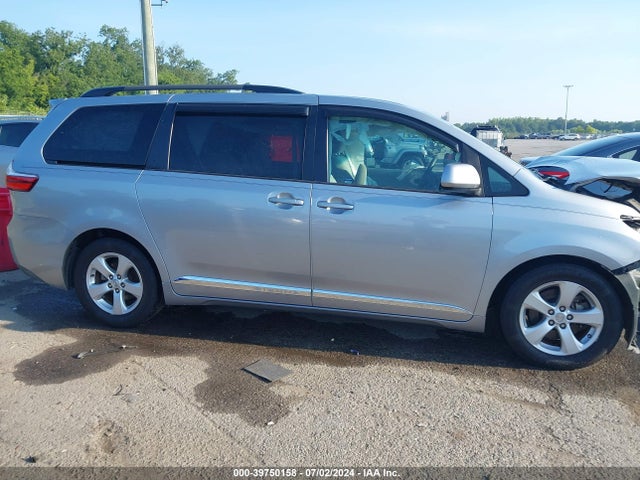 Toyota Sienna Le 8 Passenger 2016 5TDKK3DC6GS697299 Image 14