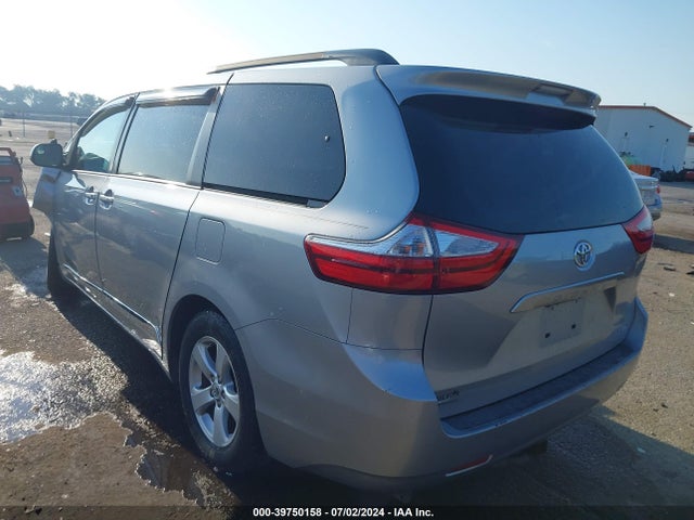 Toyota Sienna Le 8 Passenger 2016 5TDKK3DC6GS697299 Image 3