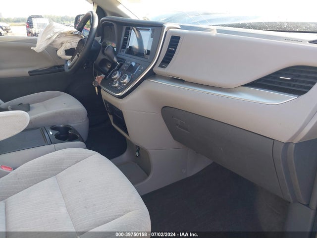 Toyota Sienna Le 8 Passenger 2016 5TDKK3DC6GS697299 Image 5