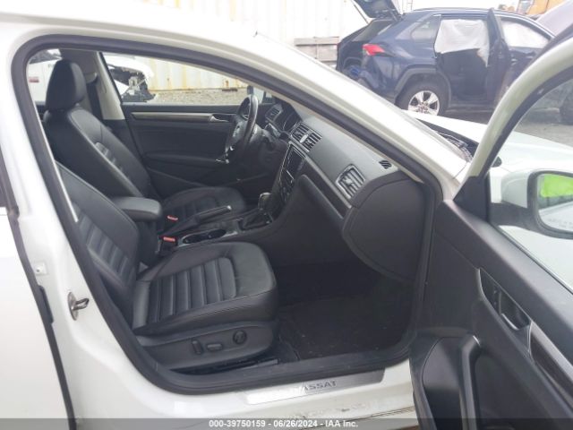 1VWCT7A39HC071128 Volkswagen Passat 1.8t Sel Premium
