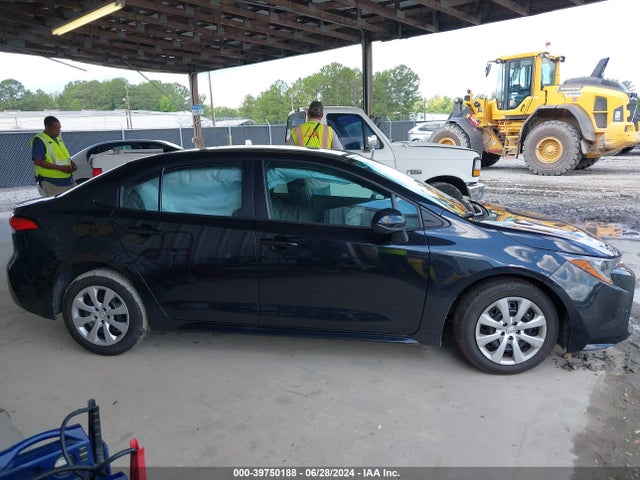 Toyota COROLLA LE 2022 5YFEPMAE2NP367949 Image 14