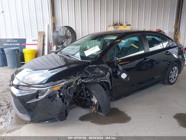 Toyota COROLLA LE 2022 5YFEPMAE2NP367949 Image 2