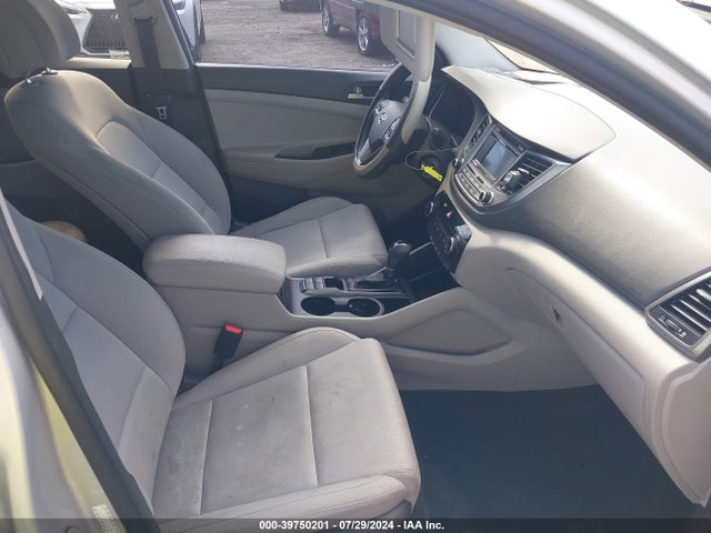 Hyundai TUCSON SE 2018 KM8J23A4XJU765935 Image 5