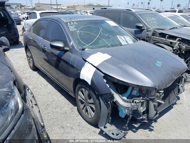 2015 1HGCR2F38FA246167 main image