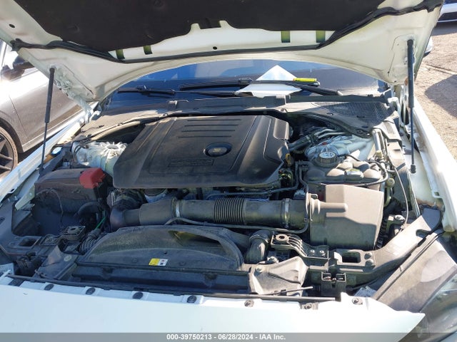 2017 JAGUAR XE SAJAD4BN6HA968538 Photo 9