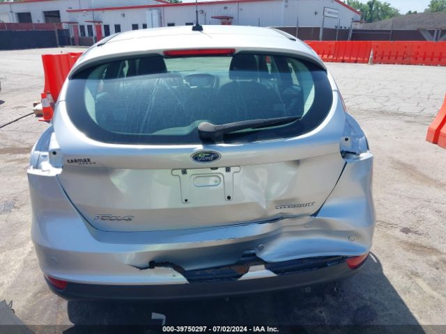 1FADP3N23HL319031 Ford Focus Titanium