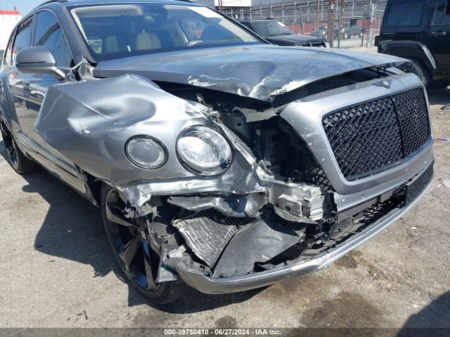 2017 BENTLEY BENTAYGA SJAAC2ZV8HC012852 Photo 5