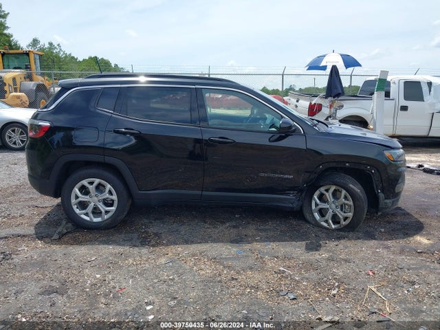 3C4NJDBN8RT119143 Jeep Compass Latitude 4x4