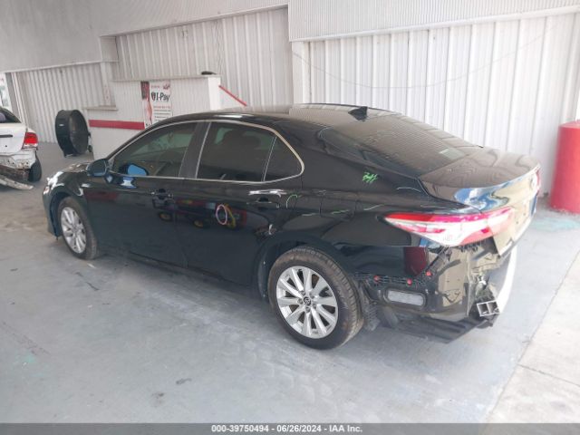 Toyota CAMRY LE 2020 4T1C11AK3LU909990 Image 3
