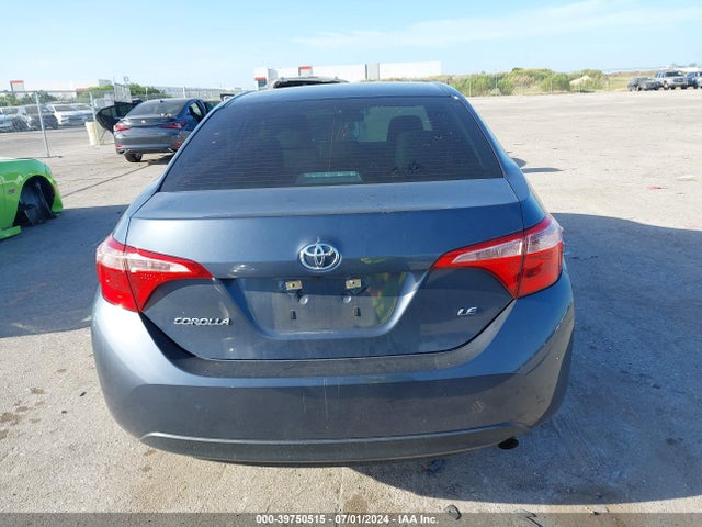 Toyota COROLLA LE 2018 5YFBURHE8JP785943 Image 16