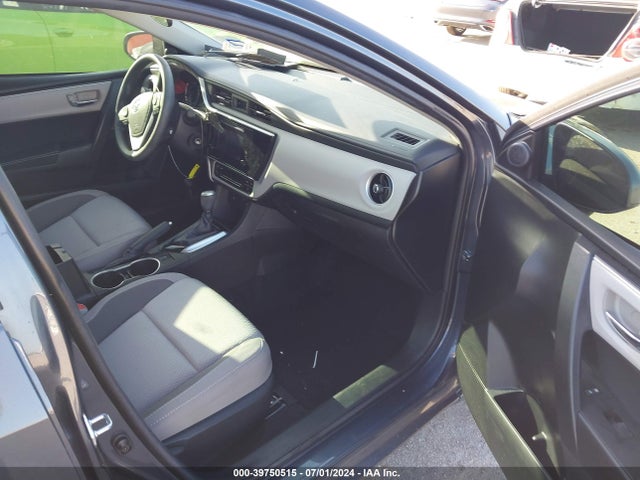 Toyota COROLLA LE 2018 5YFBURHE8JP785943 Image 5