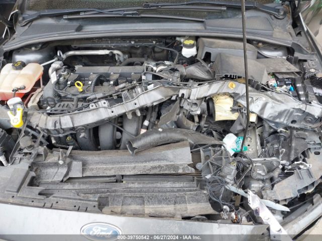 1FADP3H29JL266269 Ford FOCUS SEL