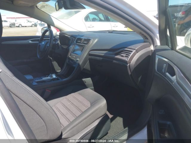 3FA6P0HD5LR247005 Ford FUSION SE