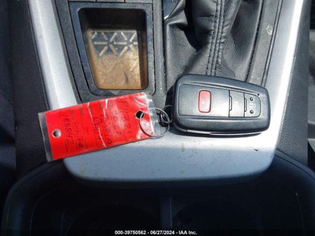 2T3W1RFV5NC188842 Toyota Rav4 Xle