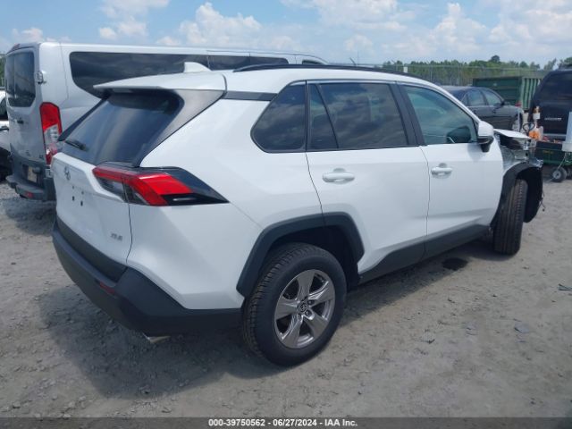 2T3W1RFV5NC188842 Toyota Rav4 Xle