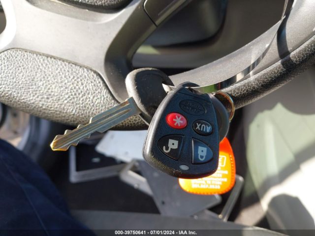 KNAFK4A61E5095271 KIA FORTE LX