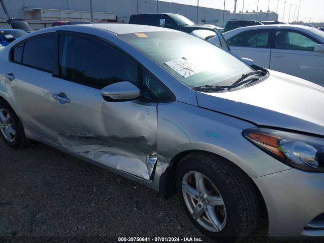 KNAFK4A61E5095271 KIA FORTE LX