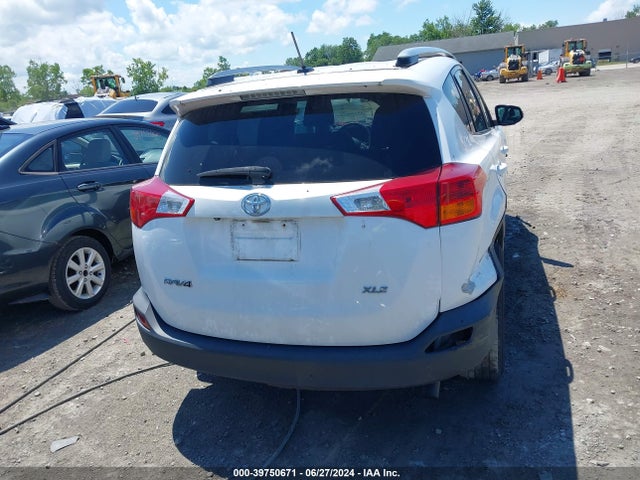 Toyota Rav4 Xle 2015 2T3WFREV1FW151483 Image 16