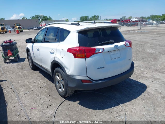 Toyota Rav4 Xle 2015 2T3WFREV1FW151483 Image 3