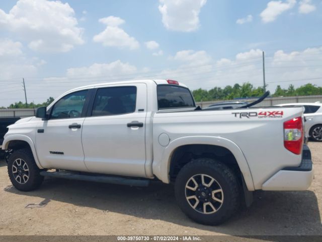 5TFDY5F17KX832095 Toyota Tundra Sr5 5.7l V8
