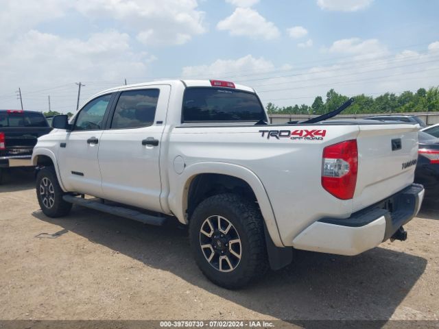 5TFDY5F17KX832095 Toyota Tundra Sr5 5.7l V8