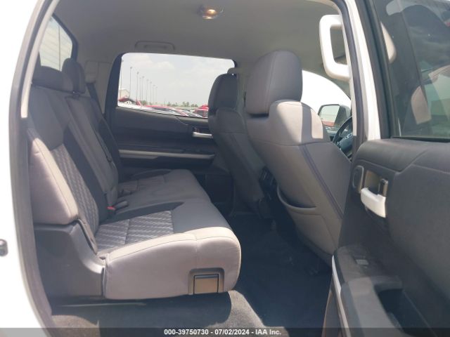 5TFDY5F17KX832095 Toyota Tundra Sr5 5.7l V8