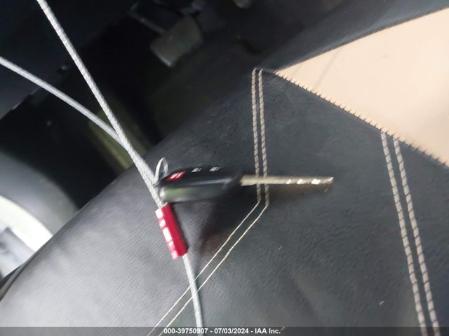 Toyota Rav4 Xle 2014 JTMRFREVXED050175 Image 11