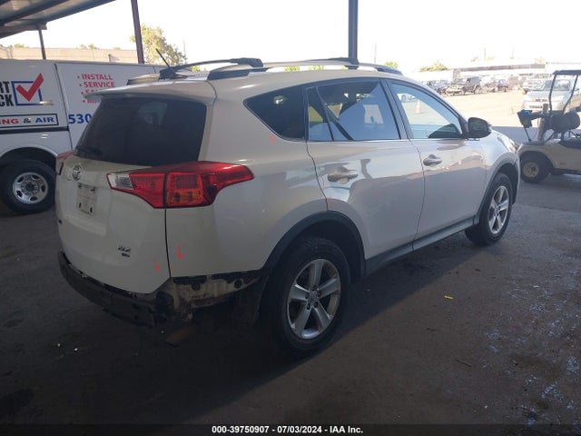 Toyota Rav4 Xle 2014 JTMRFREVXED050175 Image 4
